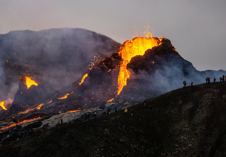 De vulkaan Fagradalsfjall in 2021 tijdens de uitbarsting.